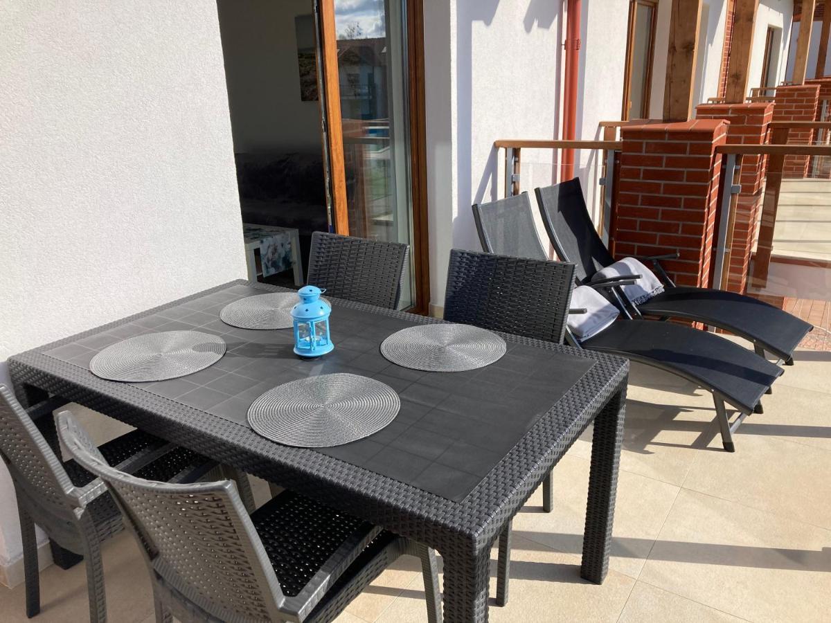 Apartament Lebska Ostoja Zarnowska Exterior foto